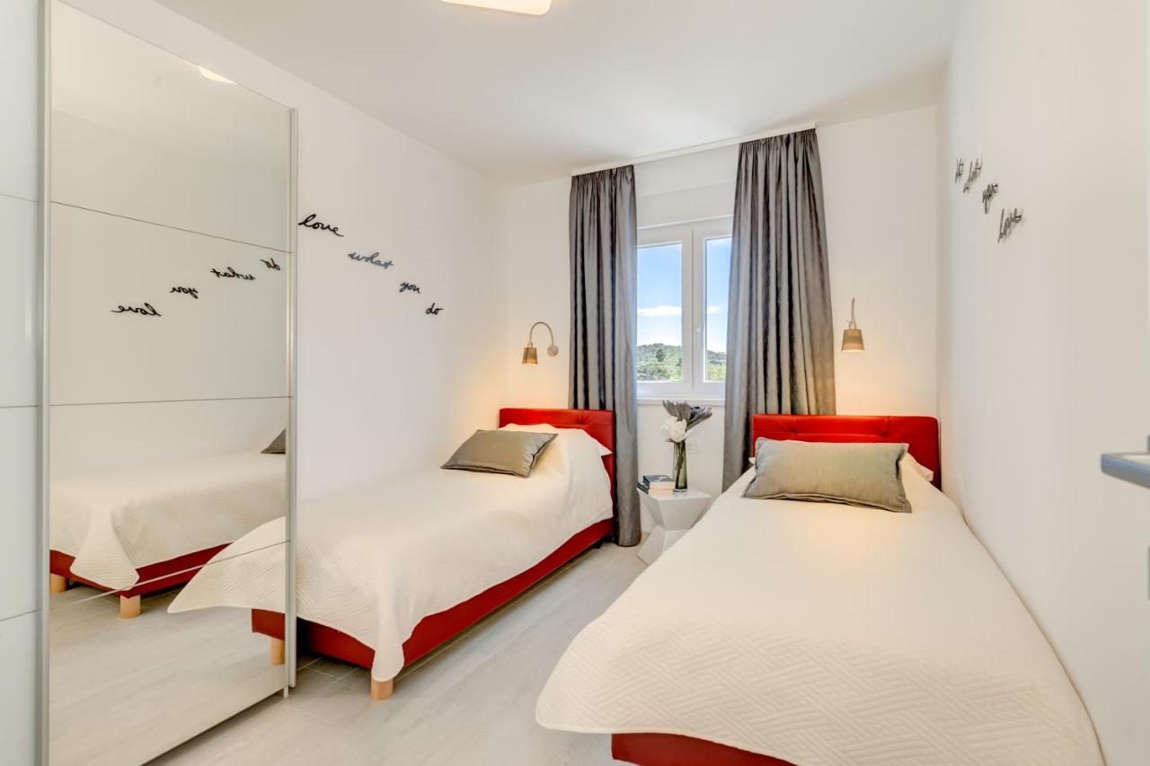 Modern 4* Luxury Apartment In Center Trogir Zewnętrze zdjęcie